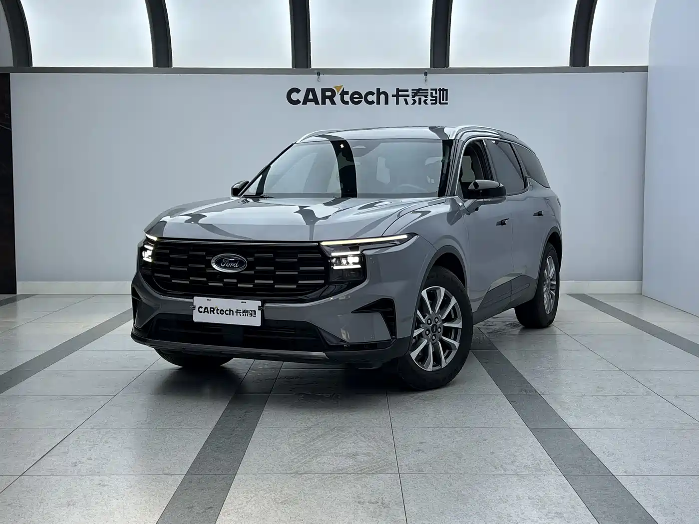 Ford Edge 2023 Edge L 2.0T EcoBoost FWD 7-Seater Luxury