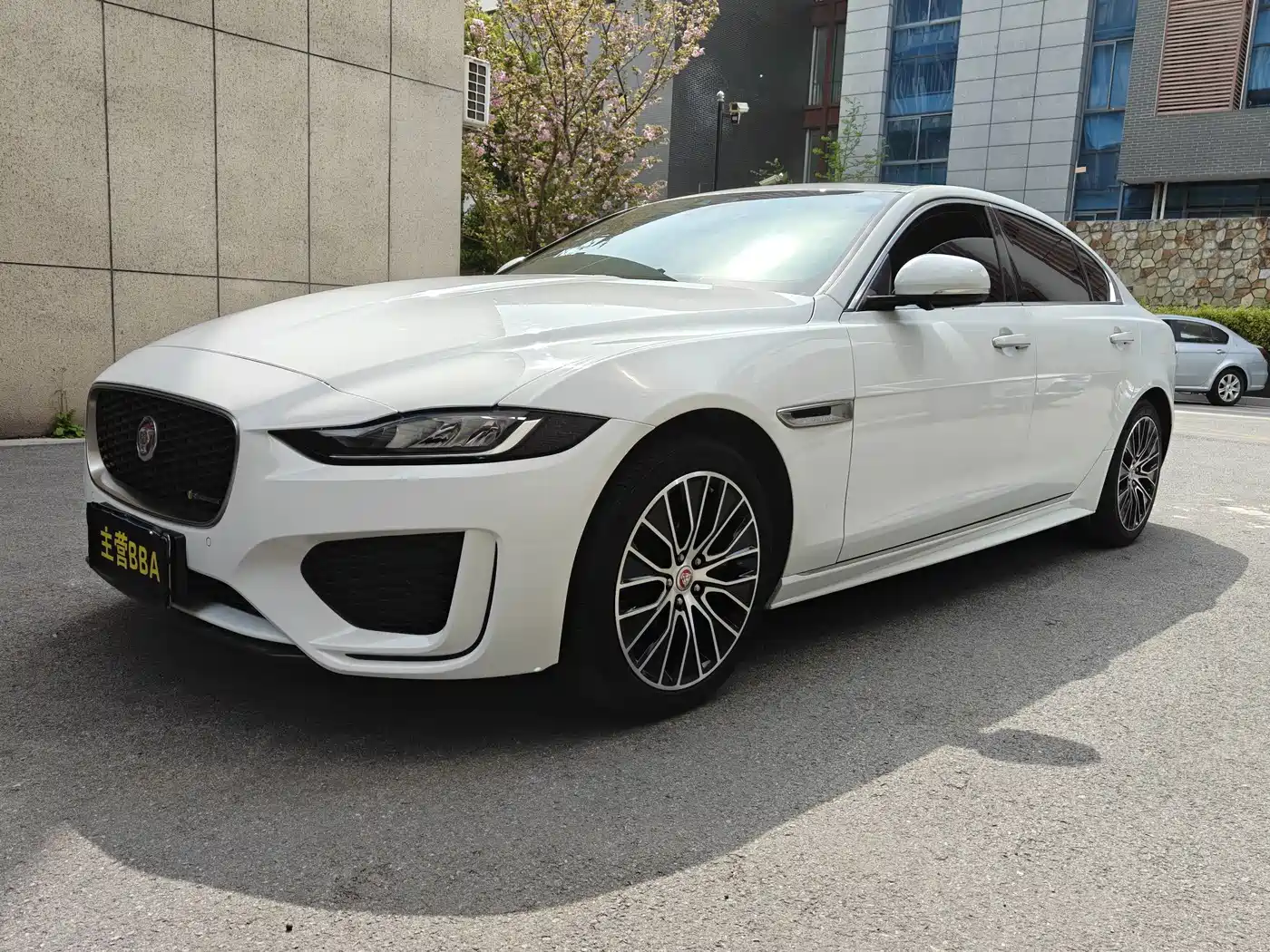 Jaguar XEL 2021 2.0T 200PS R-DYNAMIC Youth Sport Edition