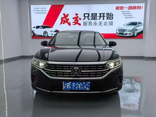 Volkswagen Passat 2022 330TSI Luxury Edition