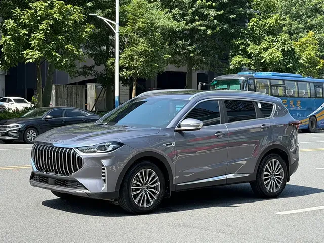 Jetour X70 PLUS 2023 1.5T DCT Warrior PLUS 7-seater
