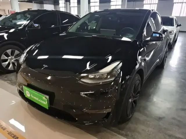 Tesla Model Y 2023 Long Range All-Wheel Drive Edition