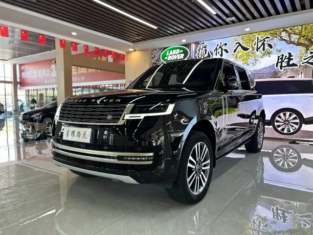 Land Rover Range Rover 2023 3.0 L6 400PS Golden Age 7-Seater Long Wheelbase