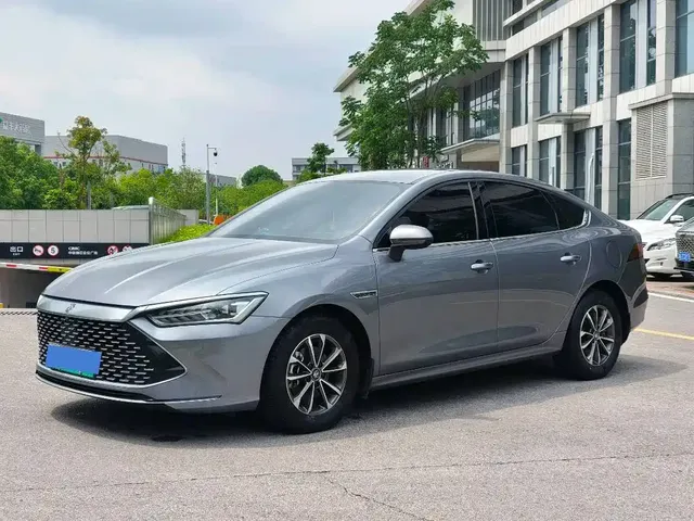 BYD Qin PLUS 2024 Glory Edition DM-i 55KM Leading