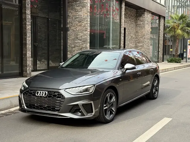 Audi A4L 2020 40 TFSI Luxury Dynamic