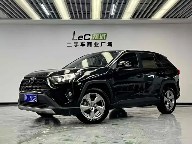 Toyota RAV4 Rongfang 2023 2.0L CVT 2WD Fashion Edition