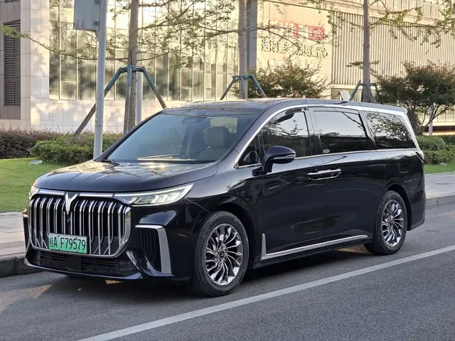 Voyah Auto Voyah Dreamer 2022 Low-carbon Dream+Smart Package