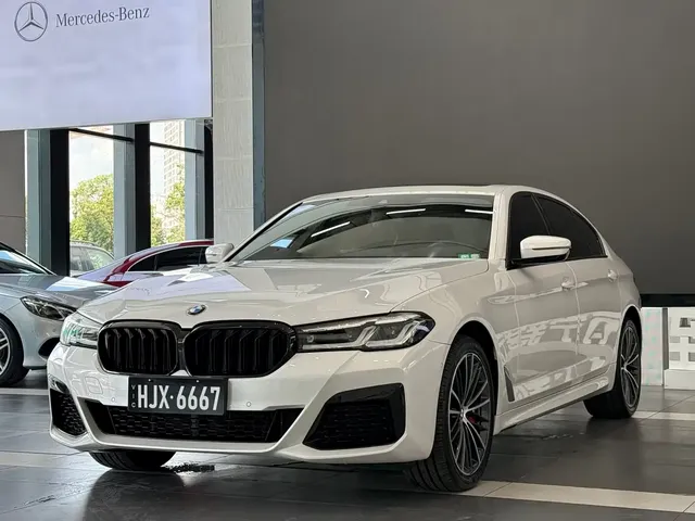 BMW 5 Series 2022 530Li Leading M Sport Package
