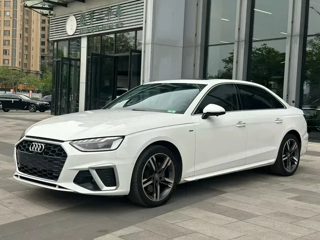 Audi A4L 2020 40 TFSI Luxury Dynamic