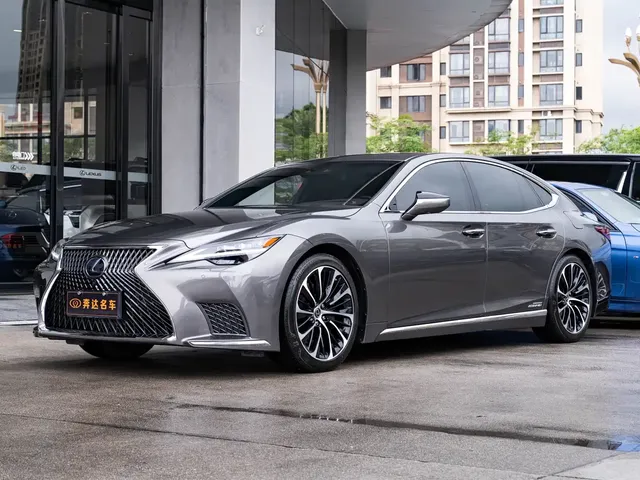 Lexus LS 2021 500h Executive Edition