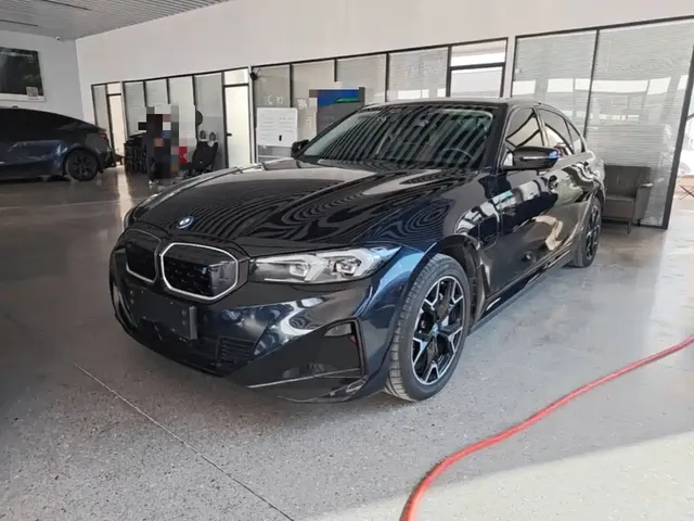BMW i3 2023 eDrive 40 L Shadowline Package