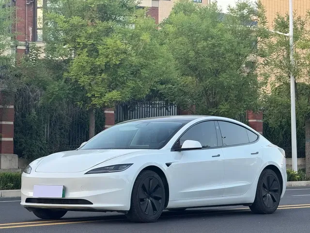 Tesla Model 3 2023 Rear-Wheel Drive