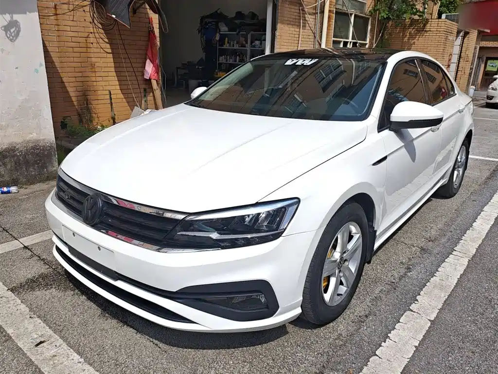 Volkswagen Lamando 2021 230TSI DSG Fashion Edition