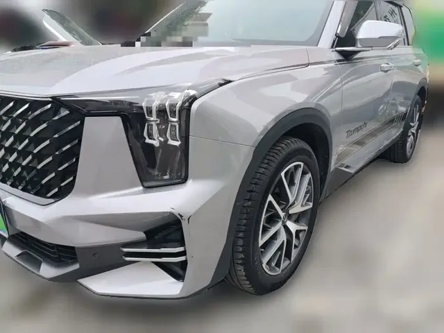 GAC Trumpchi GS8 2022 Pilot Series 2.0TGDI 2WD Luxury Smart Connect Edition (7-Seater)