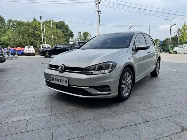 Volkswagen Golf 2018 1.6L Automatic Comfort