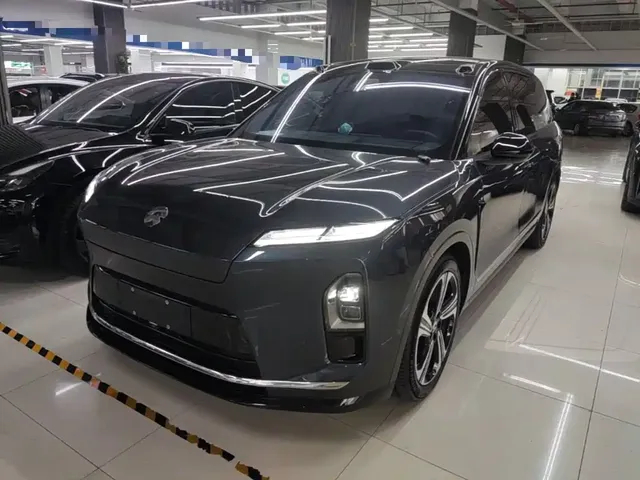 NIO ES8 2025 Base Model