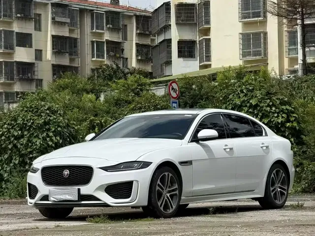 Jaguar XEL 2024 Model 2.0T 250PS R-DYNAMIC S Gloss Black Sport Edition
