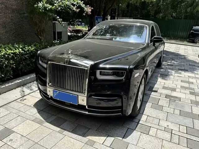 Rolls-Royce Phantom 2018 6.7T Long Wheelbase Version