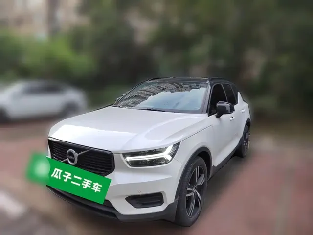 Volvo XC40 2022 Model T4 AWD Smart Vision Sport Edition