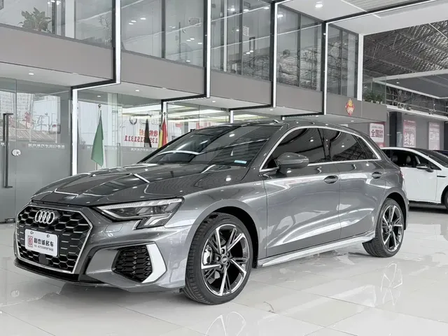 Audi A3 2023 Sportback 35 TFSI Fashion Sport