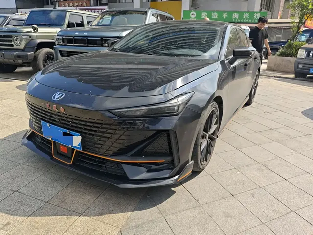 Changan UNI-V 2022 1.5T Sport Edition