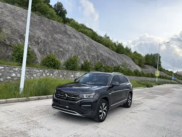 Volkswagen Tayron 2022 280TSI 2WD Luxury Smart Connect Edition