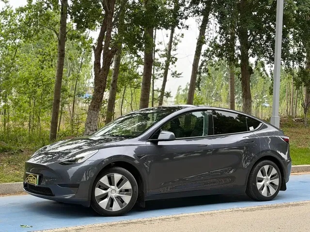 Tesla Model Y 2022 Facelift Rear-Wheel Drive Version