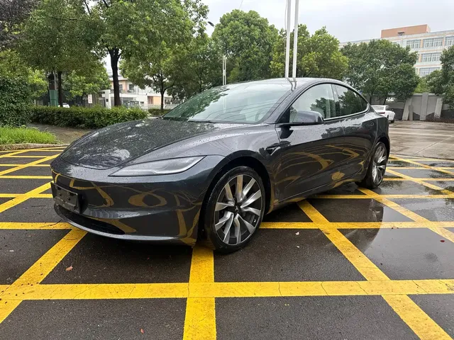 Tesla Model 3 2023 Long Range All-Wheel Drive