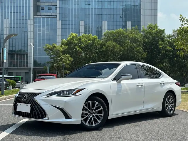 Lexus ES 2022 200 Excellence Edition