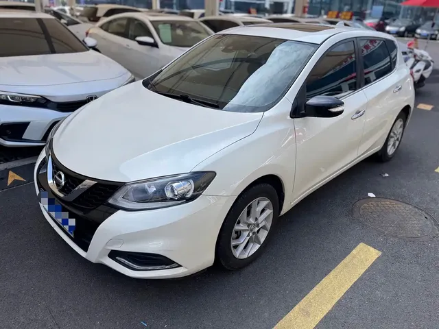 Nissan Tiida 2021 1.6L CVT Smart Drive Edition