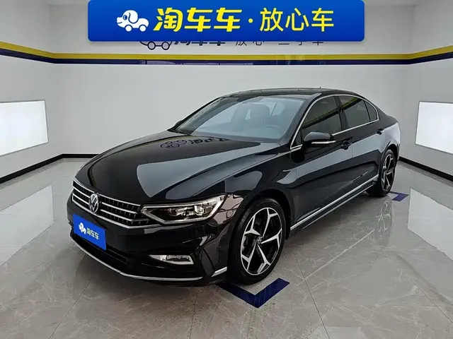 Volkswagen Magotan 2023 2 Million Units Anniversary Edition 330TSI DSG Leading Type
