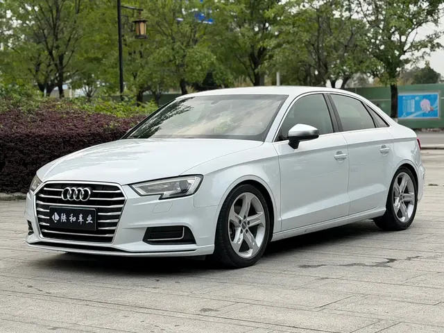 Audi A3 2019 Limousine 35 TFSI Progressive China VI