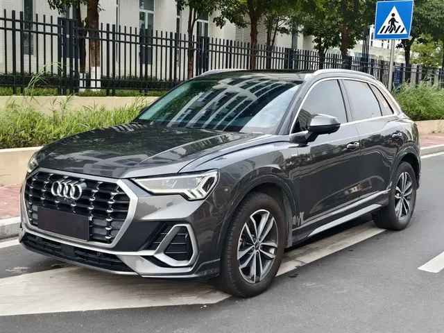 Audi Q3 2021 35 TFSI Progressive Sport