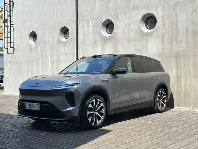 NIO ES8 2024 100kWh