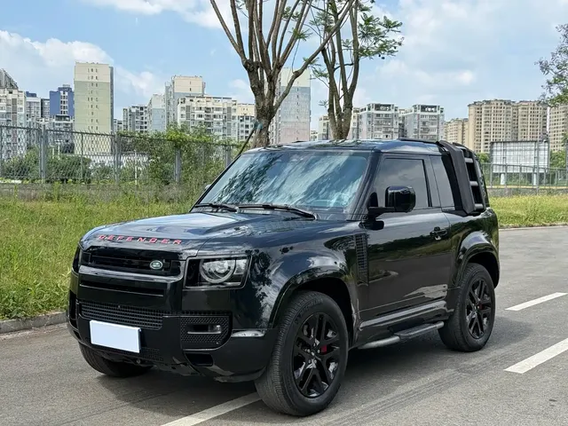Land Rover Defender 2023 Facelift 90 3.0T P400 XS