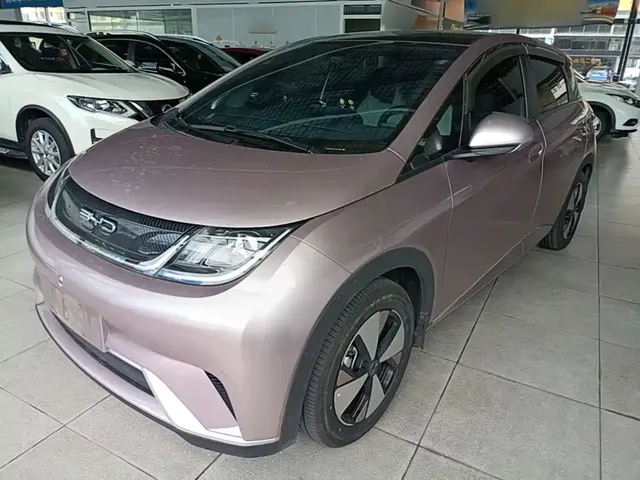 BYD Dolphin 2023 420km Fashion Edition