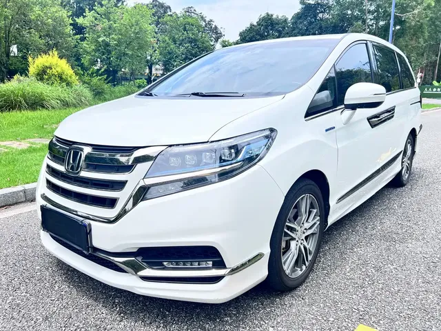 Honda Elysion 2019 2.0L Hybrid Luxury Edition