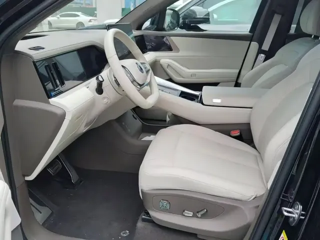 Denza N8L 2025 Standard