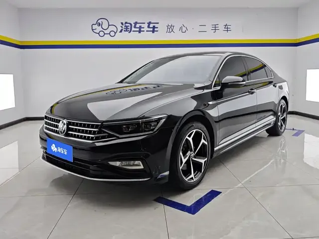 Volkswagen Magotan 2023 2 Million Units Anniversary Edition 330TSI DSG Leading Type