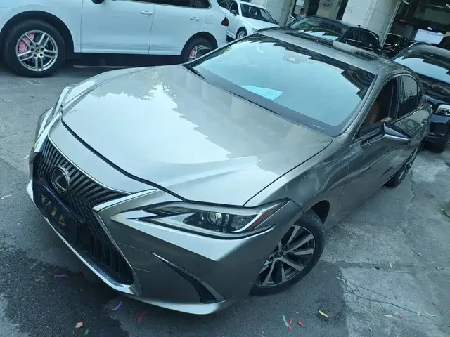 Lexus ES 2021 200 Excellence Edition