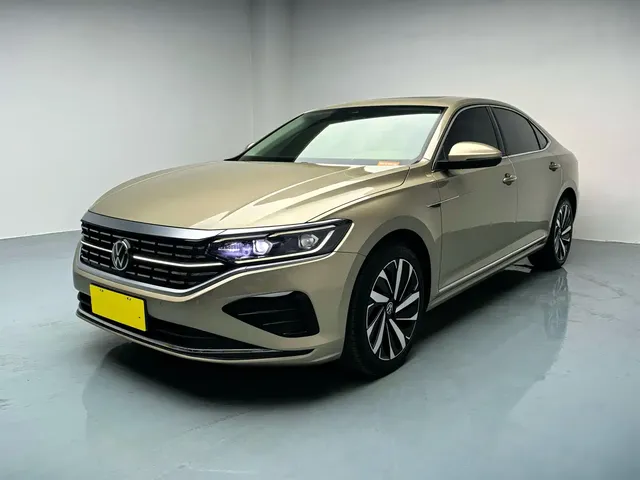 Volkswagen Passat 2022 330TSI Luxury Edition