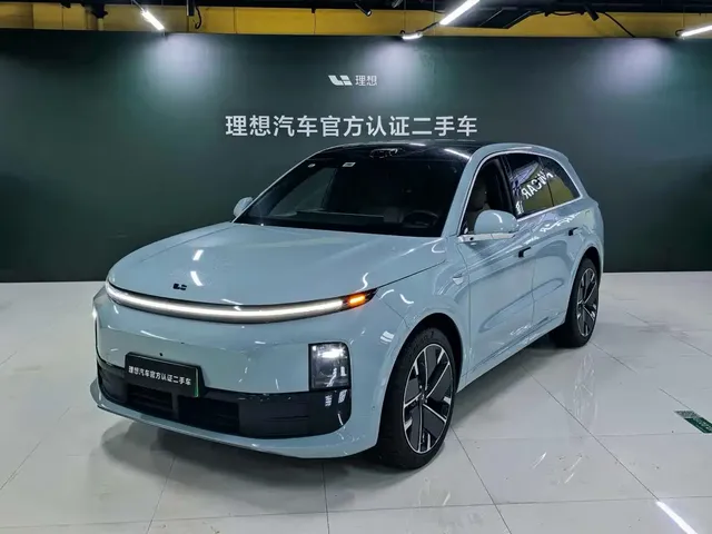Li Auto L6 2025 Max Smart Renewal Edition