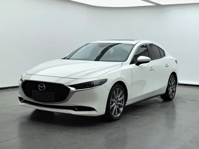 Mazda 3 Axela 2023 2.0L Auto Zhiyao