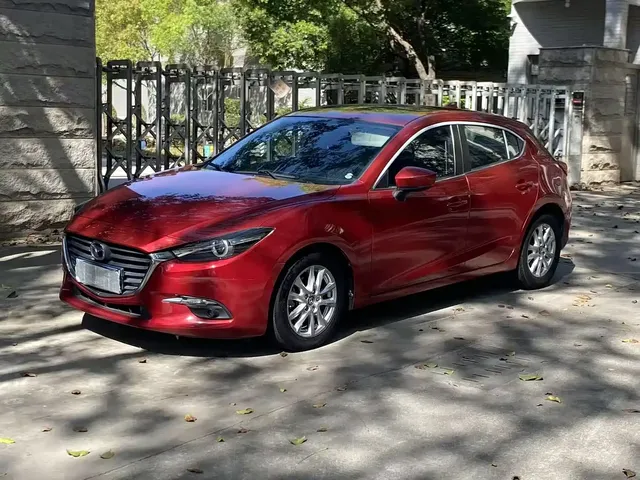 Mazda 3 Axela 2019 Cloud Control Edition Hatchback 1.5L Auto Luxury China V