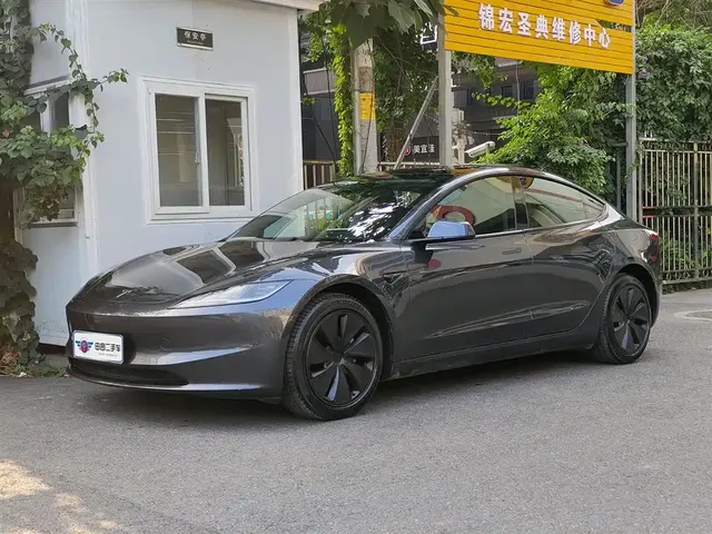 Tesla Model 3 2023 Long Range All-Wheel Drive