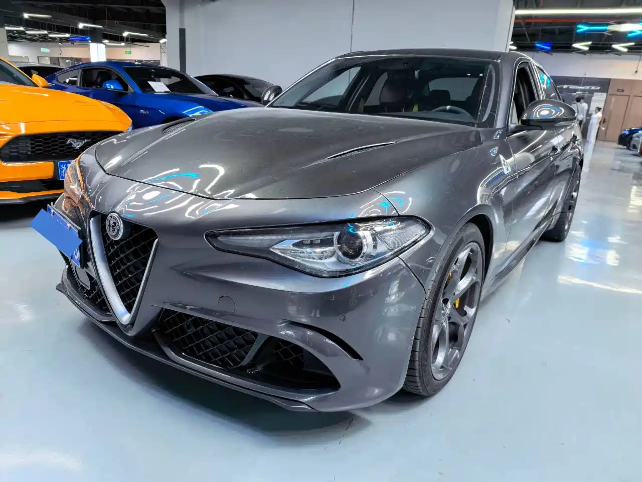 Alfa Romeo Giulia 2019 2.0T 280HP Luxury Edition