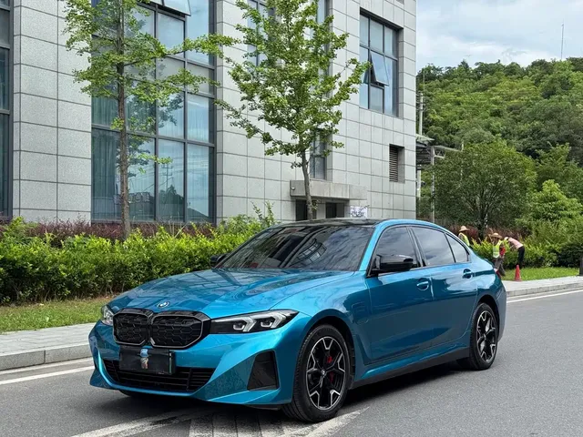 BMW i3 2022 eDrive 35 L