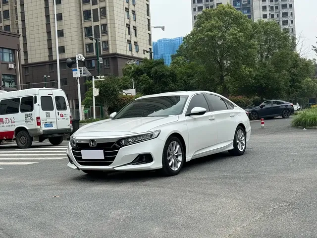 Honda Accord 2022 260TURBO Luxury Edition
