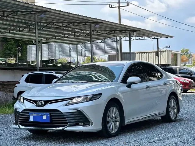 Toyota Camry 2023 2.0G Luxury Edition
