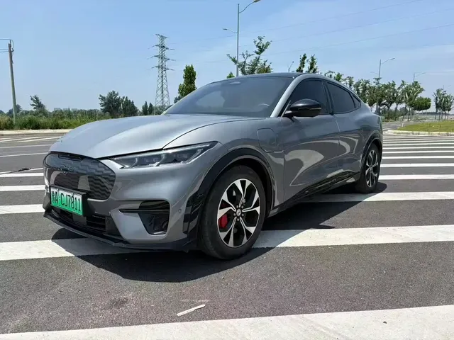 Ford Mustang Mach-E 2024 Swift Edition (Long Range)