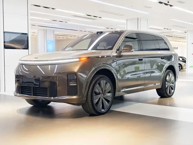 Li Auto Li Xiang L9 2026 Base Model